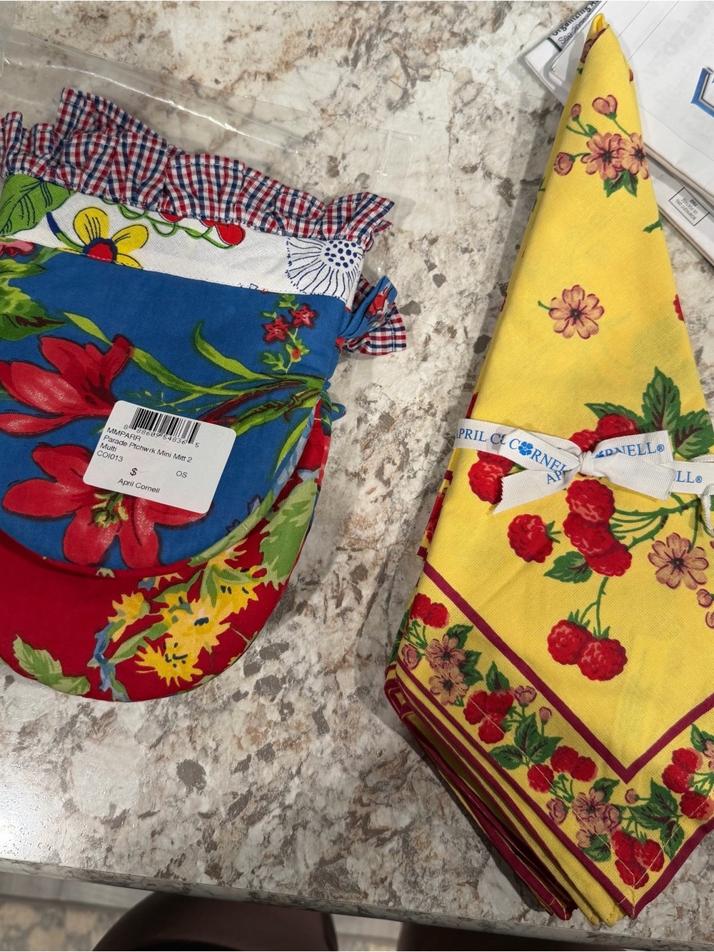 Oven mitts and napkins